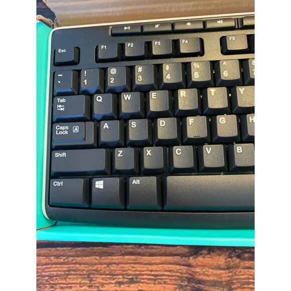 Logitech K270 Wireless Keyboard Full-Size Design With USB Receiver - Picture 5 of 9